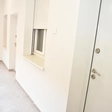 Mir And Bed & Breakfast *