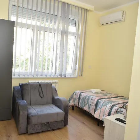 Bed & Breakfast Mir And Belgrade